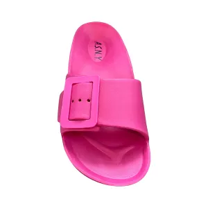Amira Sandal