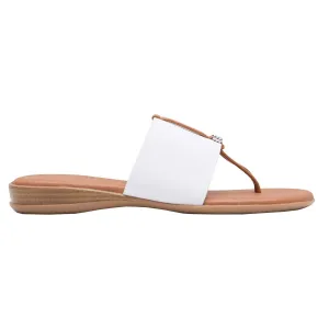 Andre Assous Nice Featherweights  Elastic Sandal (White)