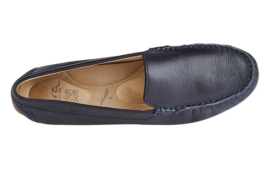 Ara Elke Navy