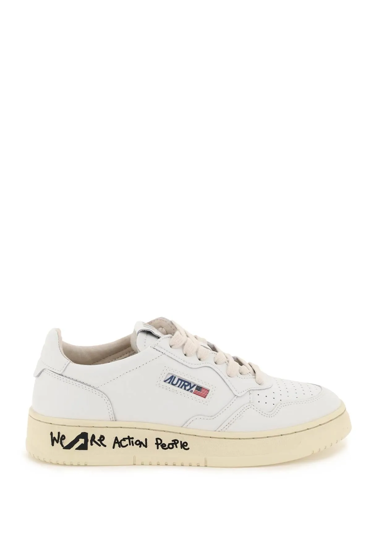 Autry leather medalist low sneakers