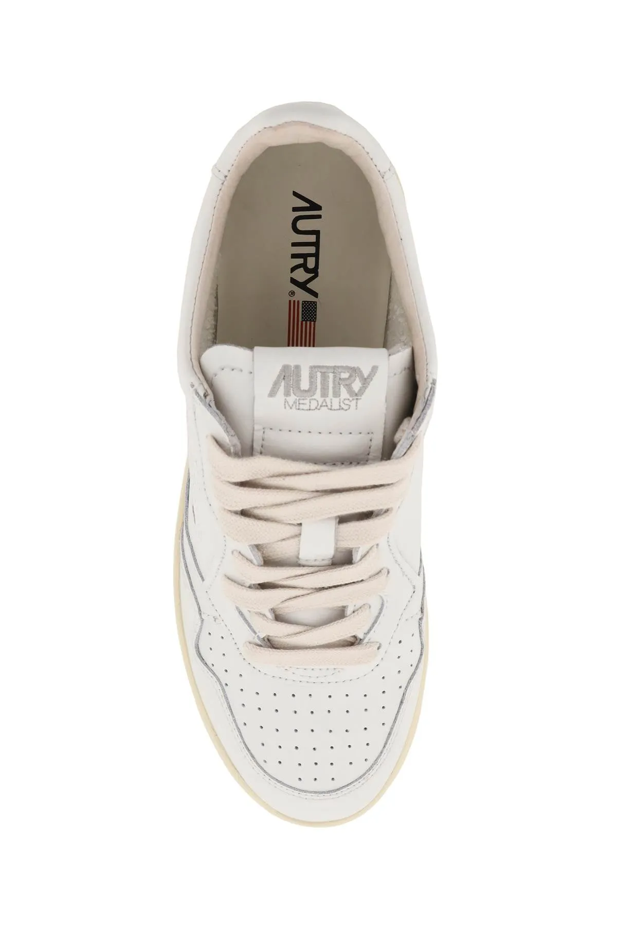 Autry leather medalist low sneakers