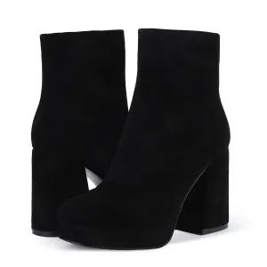 Bayside Suede Boots In Black