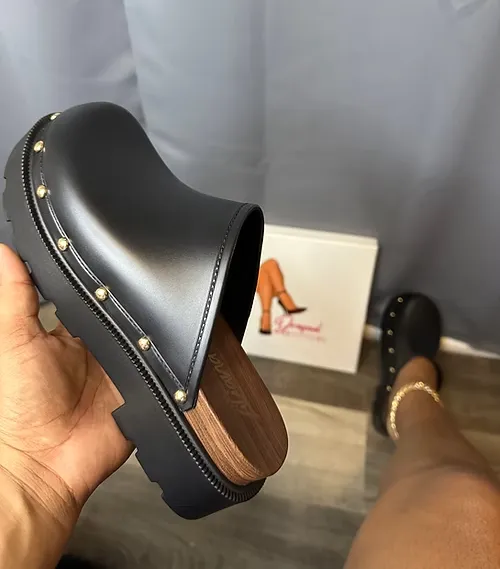 BRONCO1 - BLACK