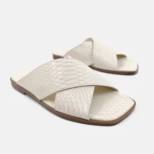 Clementina In Bone Snake