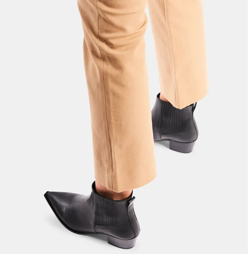 Ivylee Gayle Black - LAST PAIR size 38