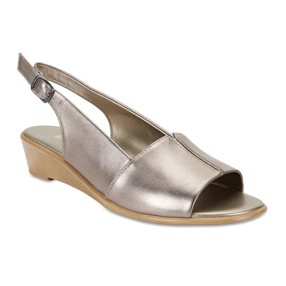 Lark Heel in Pewter Leather