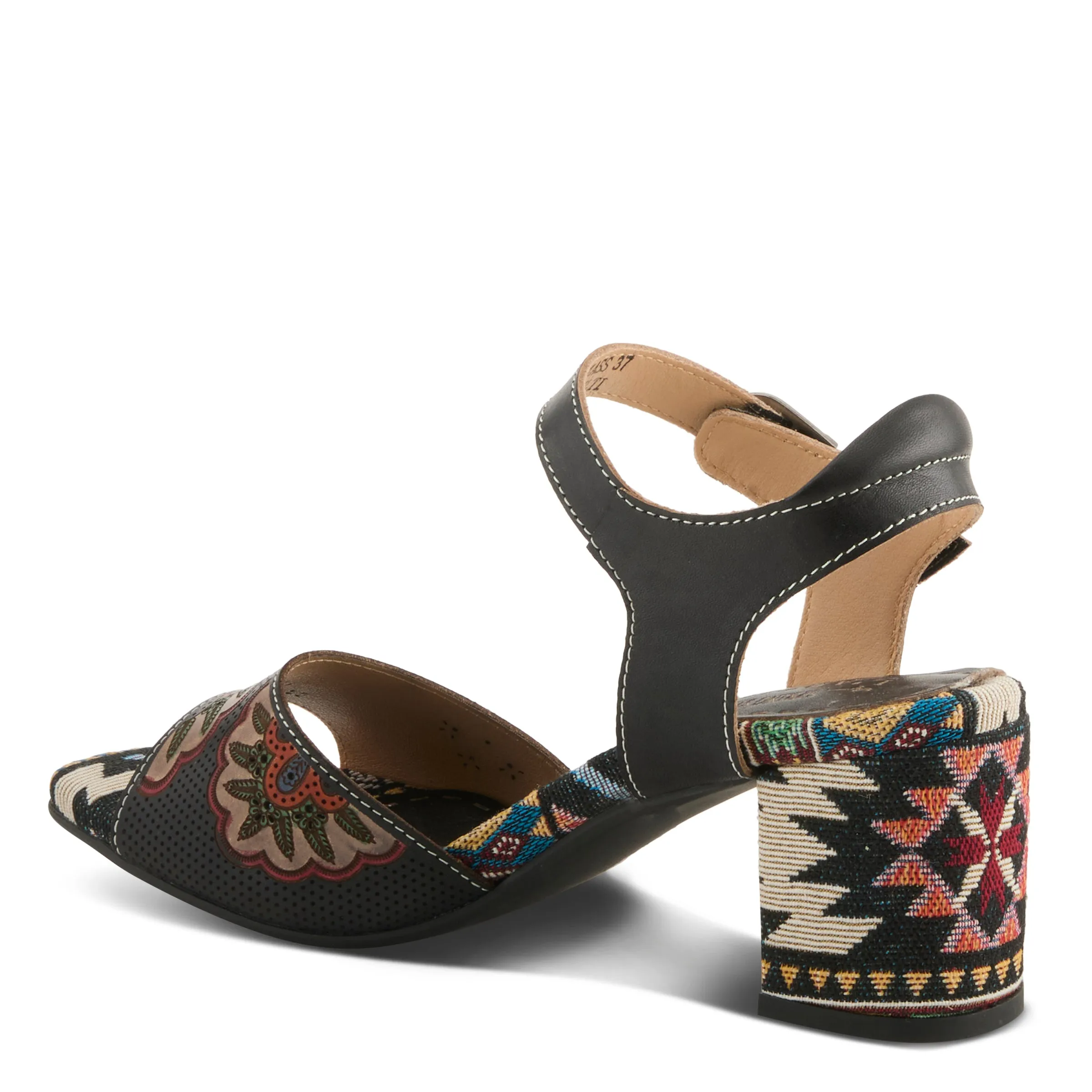 L'ARTISTE SASSYCLASS SANDALS