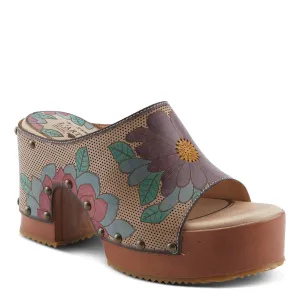 L'ARTISTE TEESHIRT SANDALS
