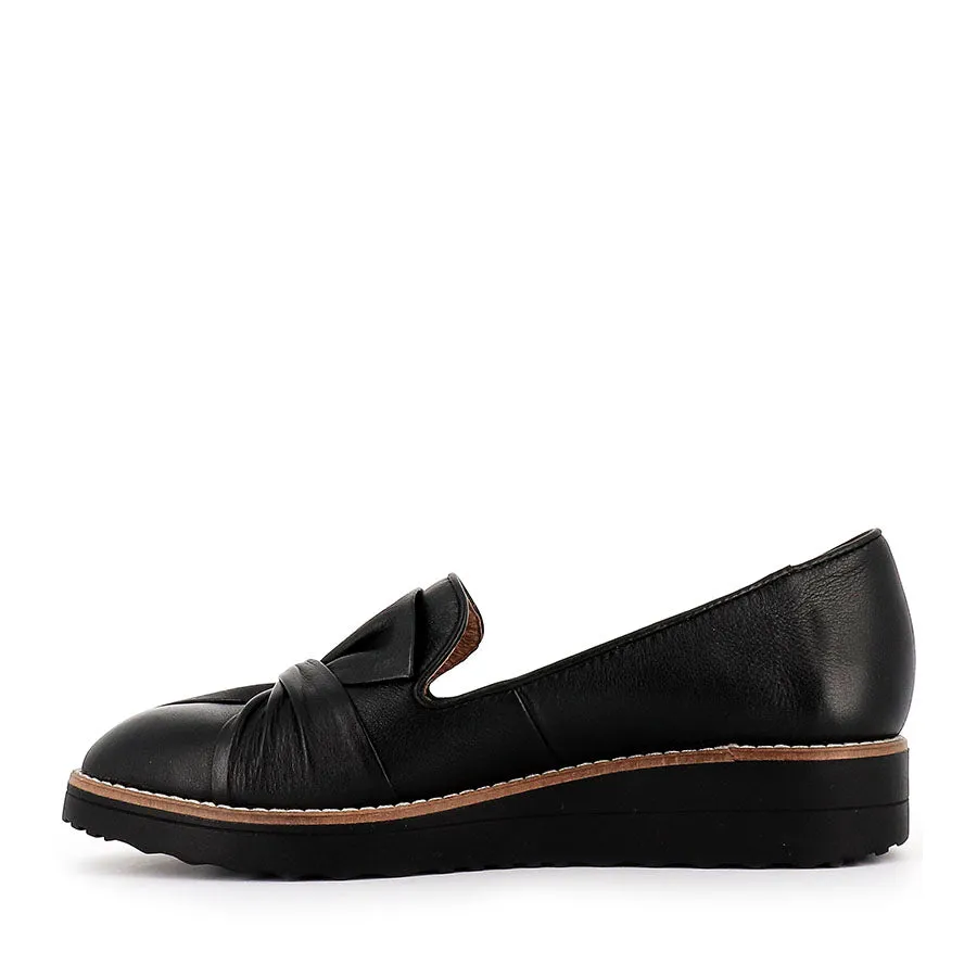 OCLEM - BLACK LEATHER BLACK SOLE