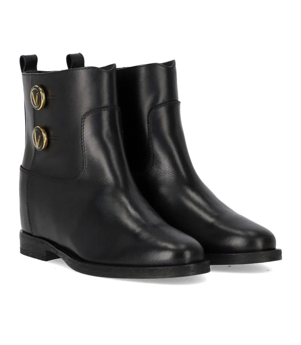 Santa Monica Black Ankle Boot With Buttons