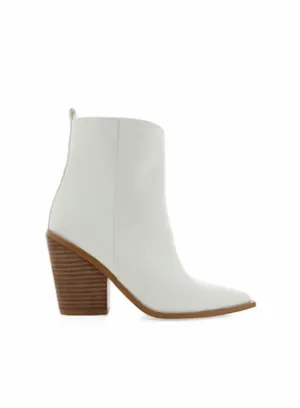 Susie Boot In White