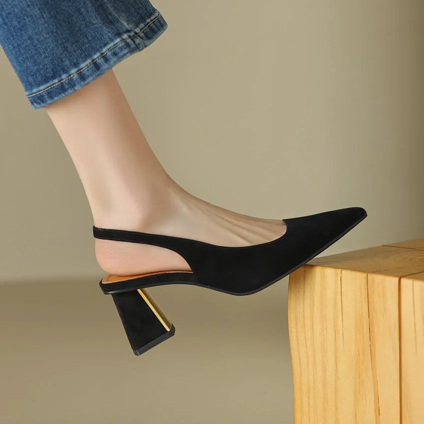 USS Shoes Lucia Women's Pointed Toe Pump