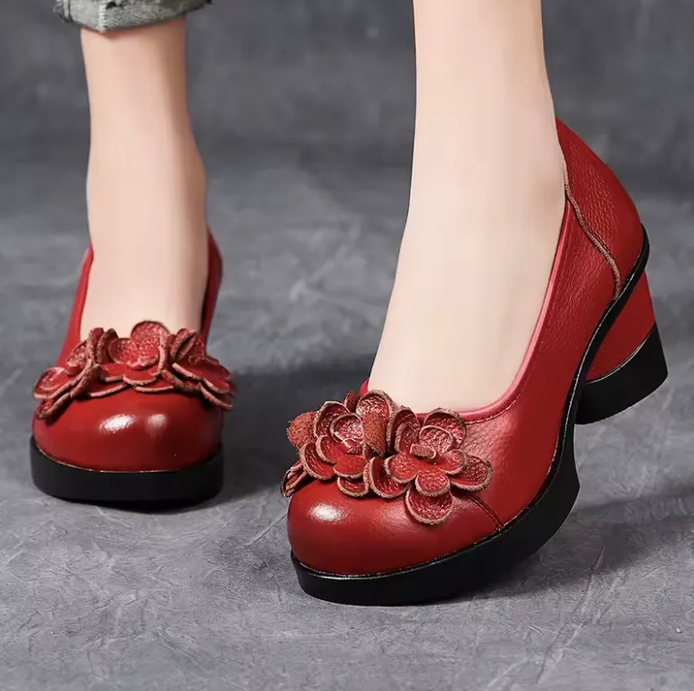 USS Shoes Margaret Women's Round Toe Platform Pumps