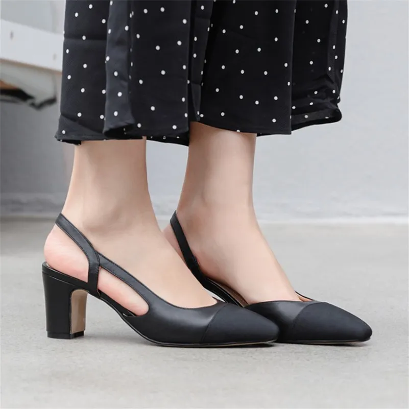USS Shoes Nayi Women's Square Heel Pumps