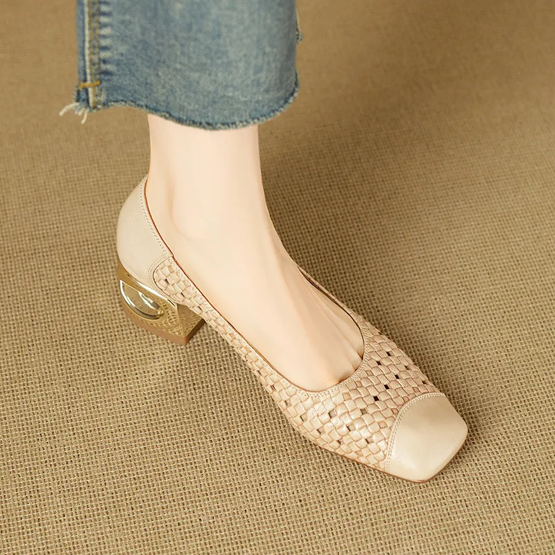 USS Shoes Sylvia Women's Hollow-Out Leather Pumps