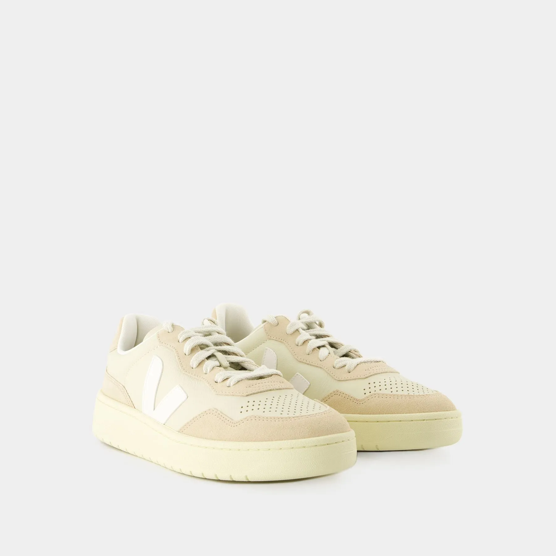 V-90 Sneakers - Veja - Leather - Beige