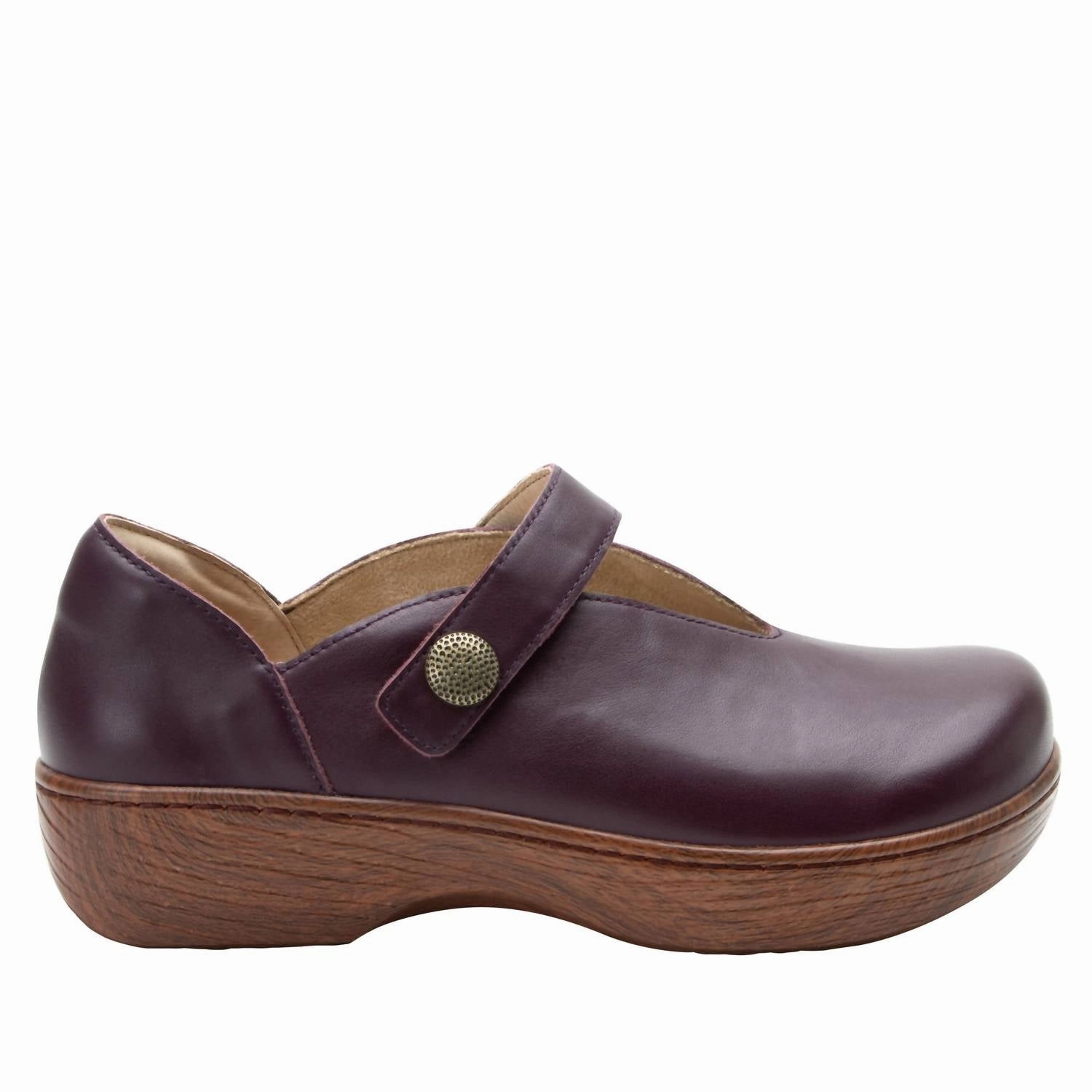 Women's Opheliah Sanals In Wino Forever