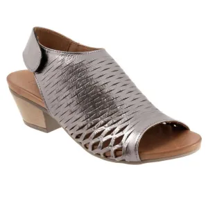 Women's Lacey Sandals In Pewter Metallic