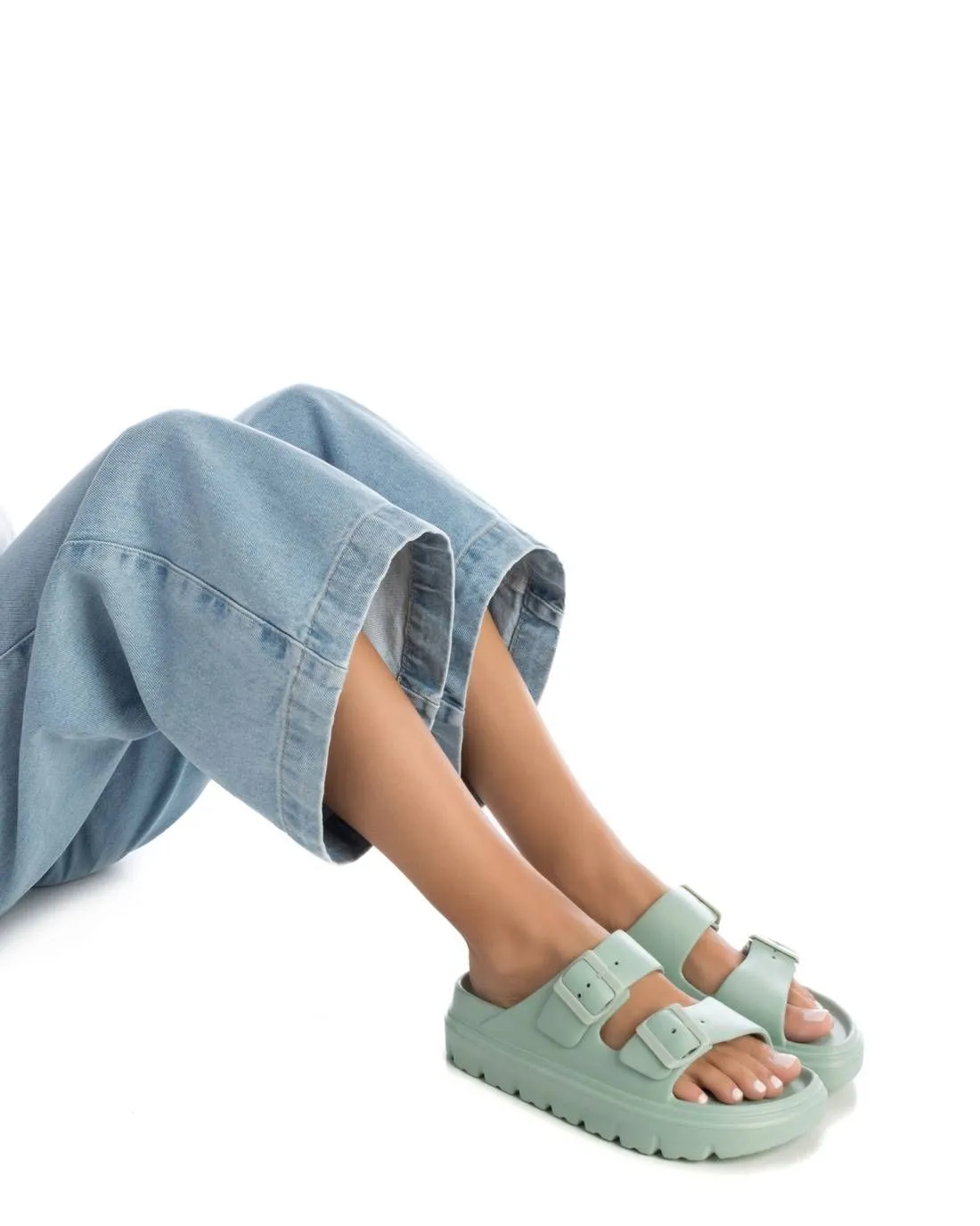 Women's Rubber Flat Sandals By XTI